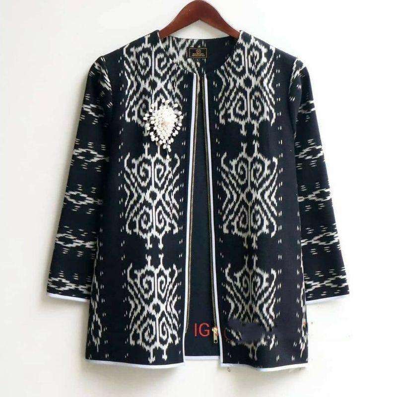 kain tenun ikat toraja