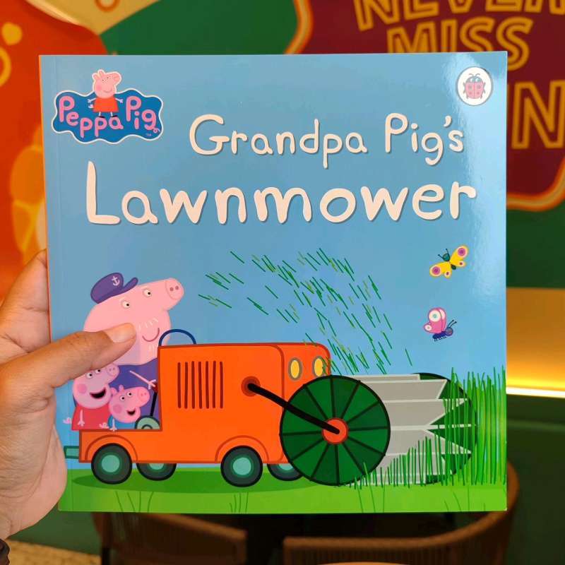 BIG BAD WOLF PEPPA PIG GRANDPA PIG S LAWNMOWER BUKU CERITA ANAK BBW IMPORT