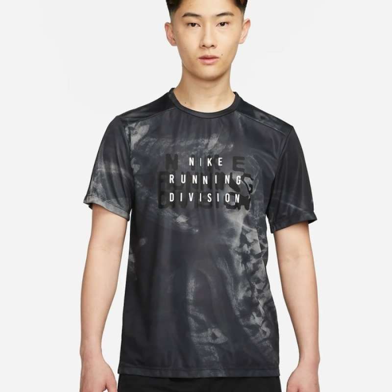 FB6880 010 Mens Nike Dri Fit Run Division Rise 365 Running Tee