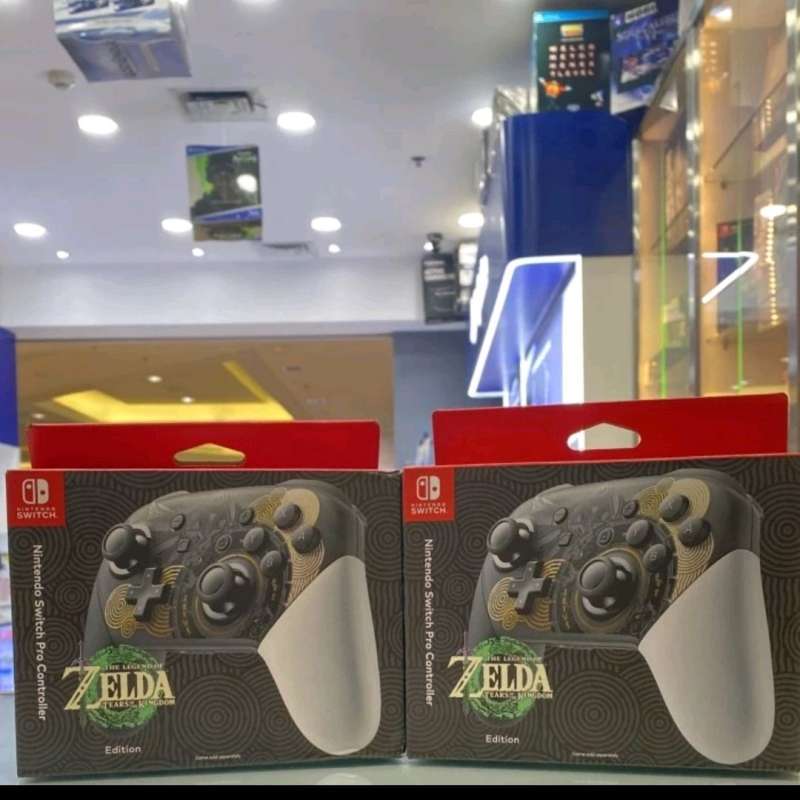 Nintendo Switch Pro Controller Zelda Tears of the Kingdom Edition