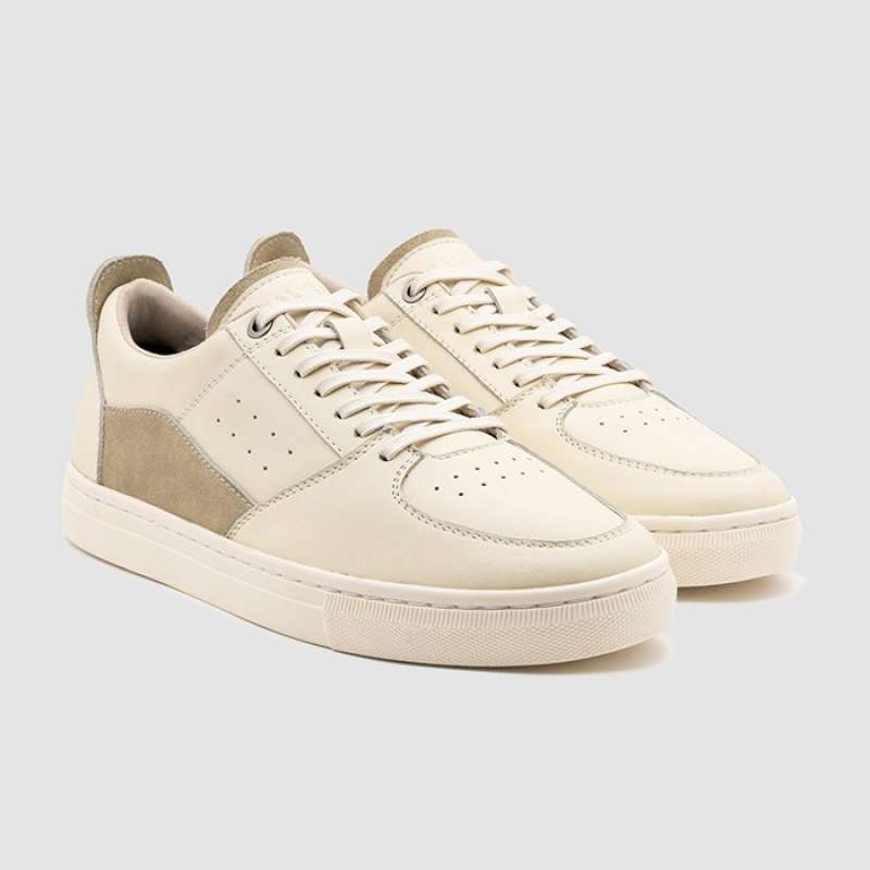Sneakers cream deals