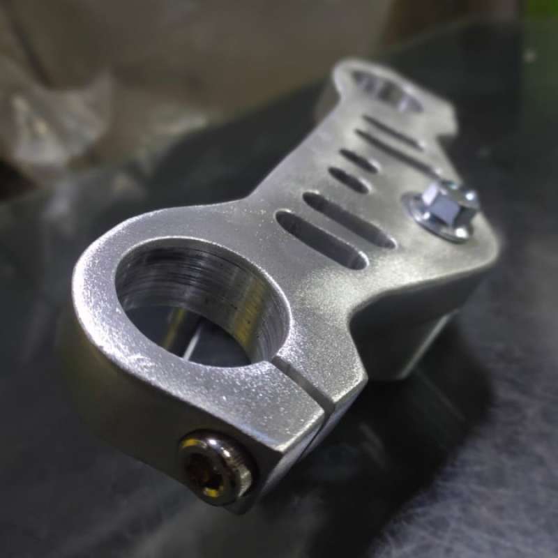 Triple clamp 2025 r15 v2