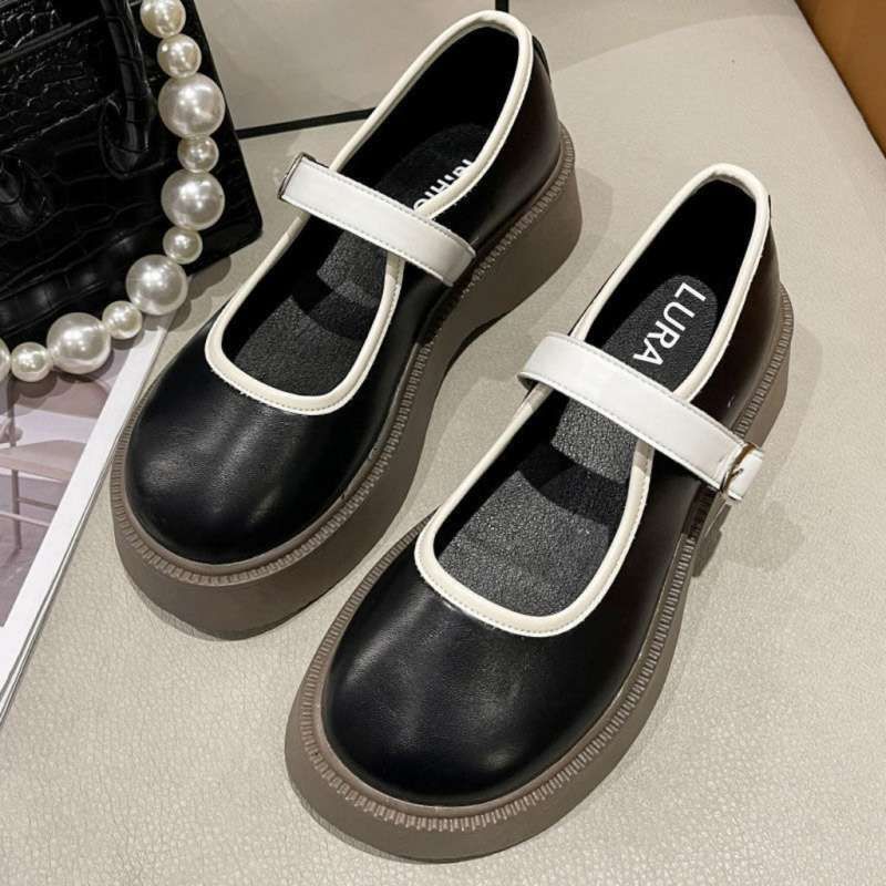 Sepatu outlet platform wedges