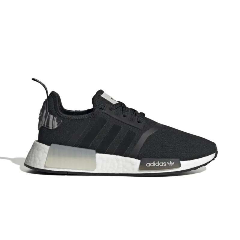 Foto sepatu adidas nmd top