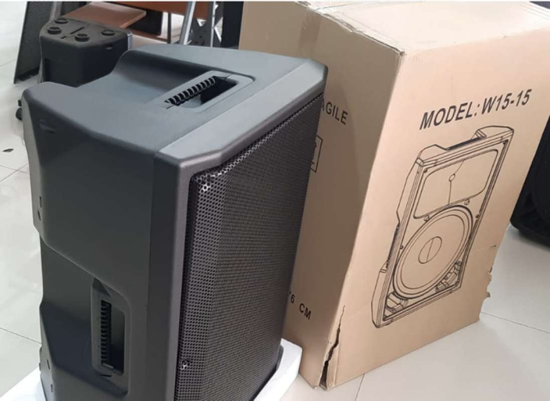 Box sales speaker monitor
