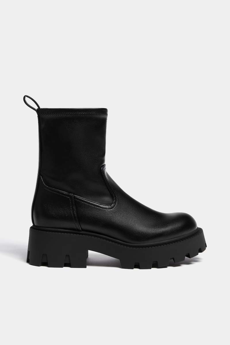 Pull on stretch new arrivals ankle boots