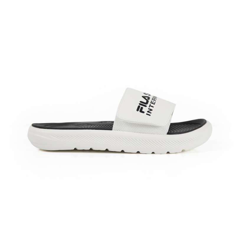 sandal fila perempuan