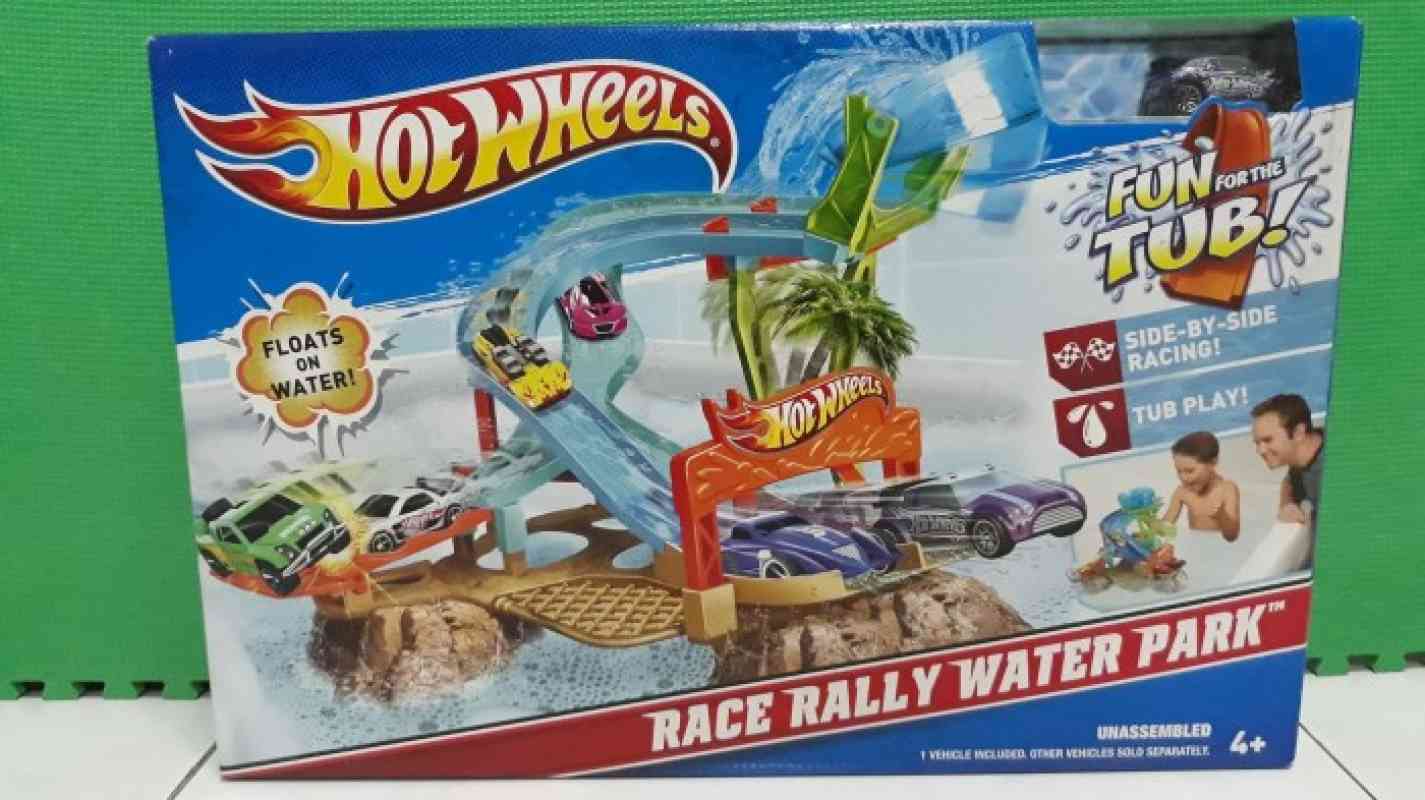 Hot wheels race shop rally water park