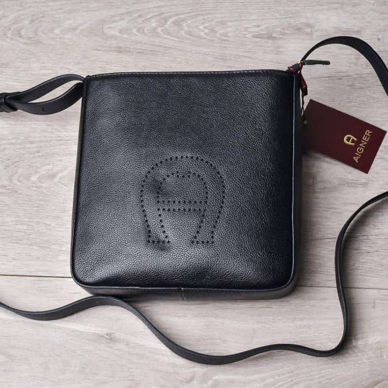 Sling bag aigner cheap
