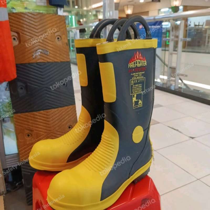 Harvik outlet fire boots