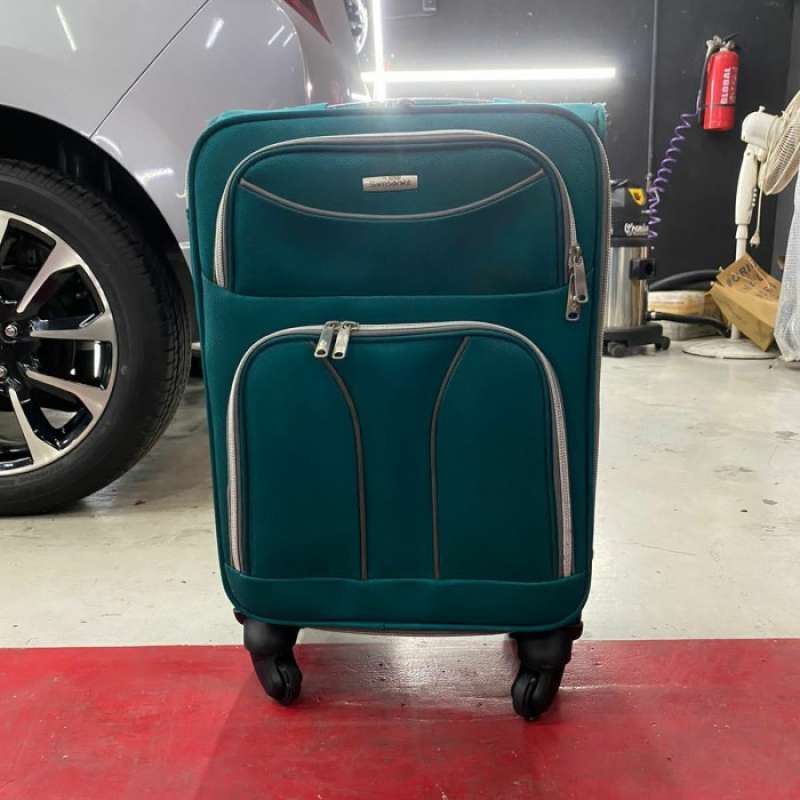 Samsonite charisma ltd 21 spinner top