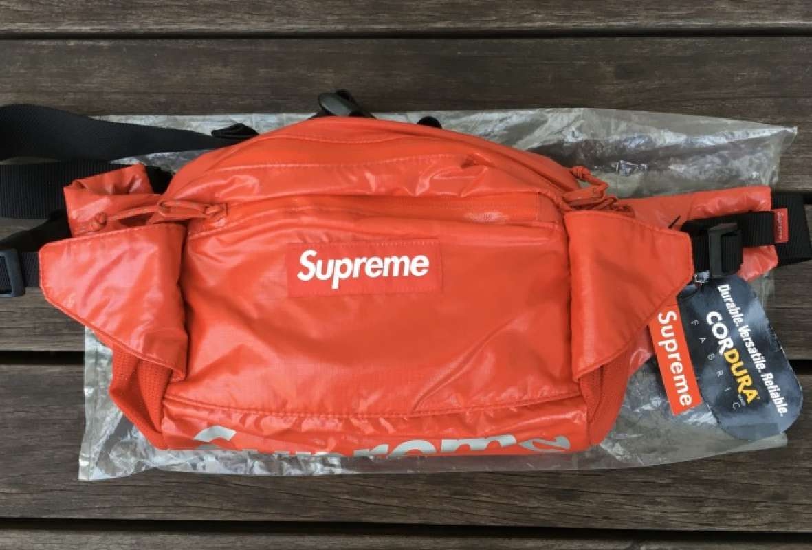Jual Waist bag Supreme FW17 100 Authentic Like New no crease