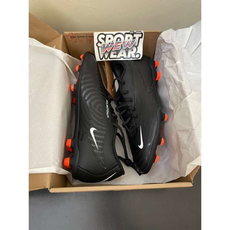 Sepatu bola deals adidas blackout