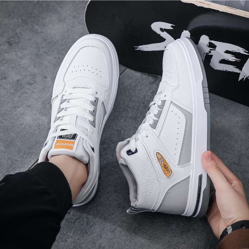 Sepatu globe tilt hotsell