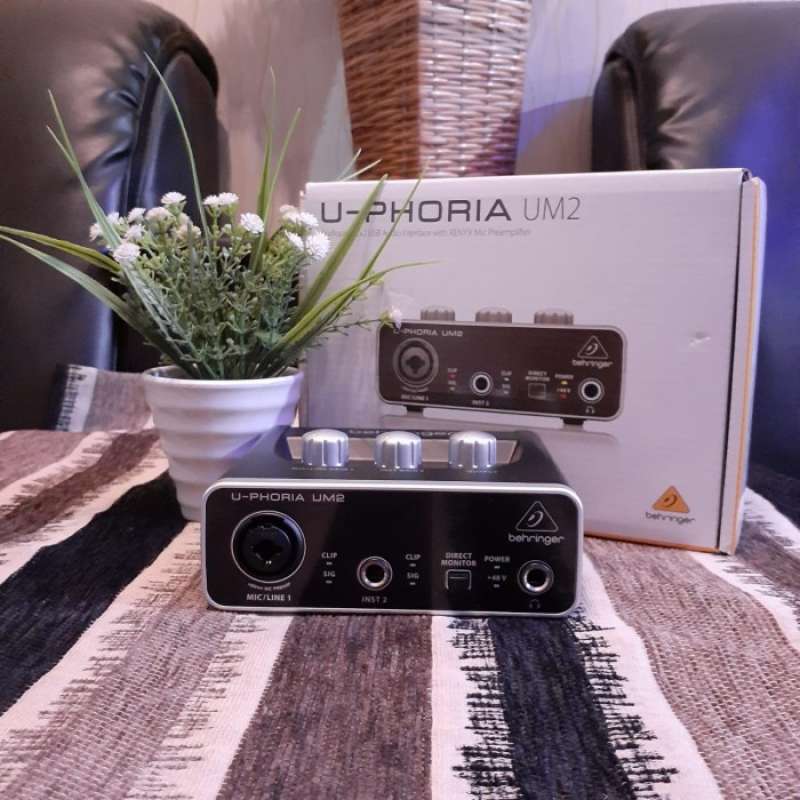 Behringer U-Phoria UMC22 オーディオインターフェイス （中途