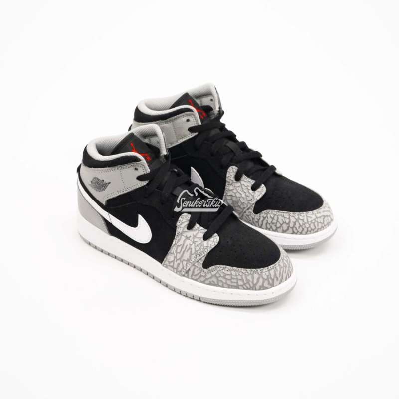 Jual air jordan 1 mid deals