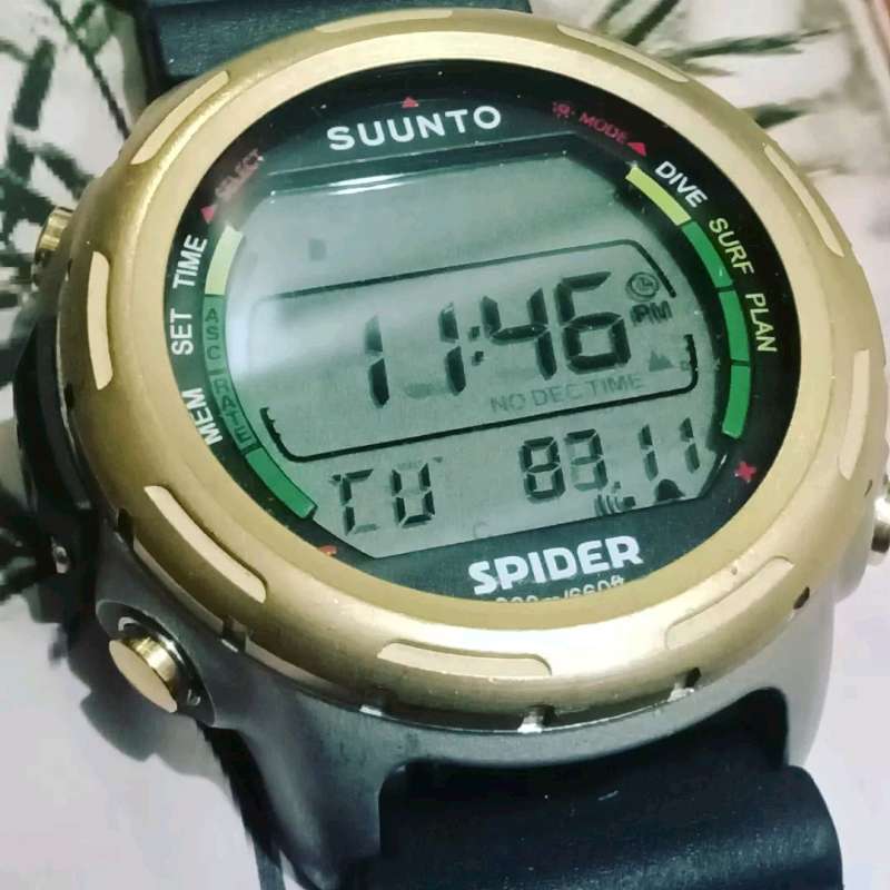 Jam tangan discount diving suunto