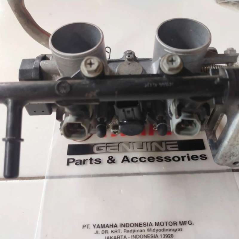 Throttle hotsell body r25