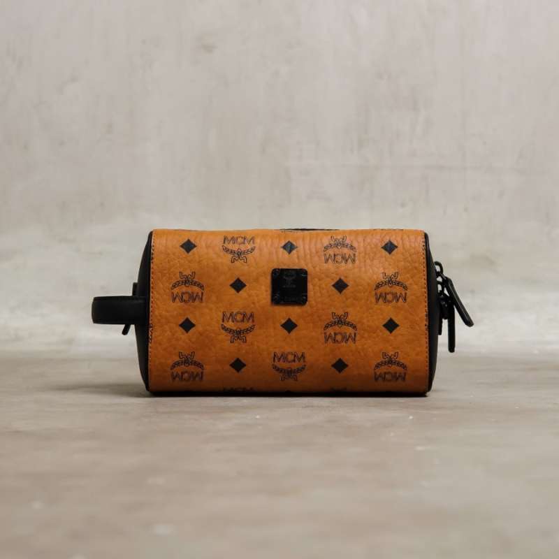 Black mcm store pouch