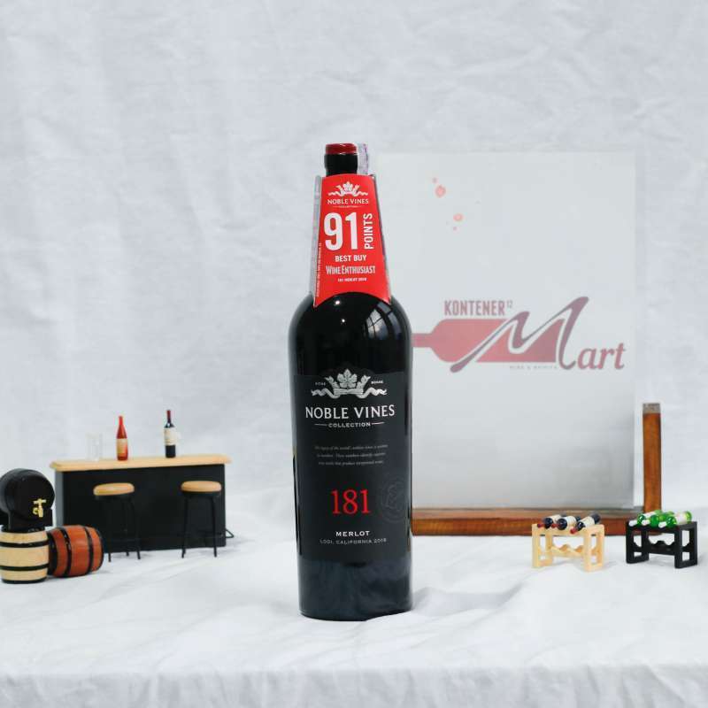Noble vines 181 top