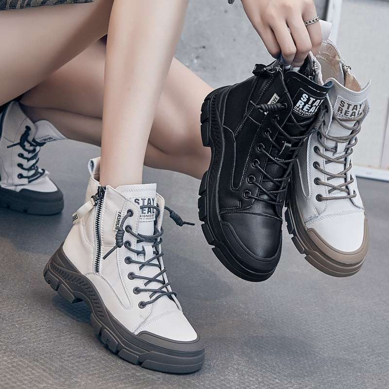 Sepatu boot sneakers wanita on sale