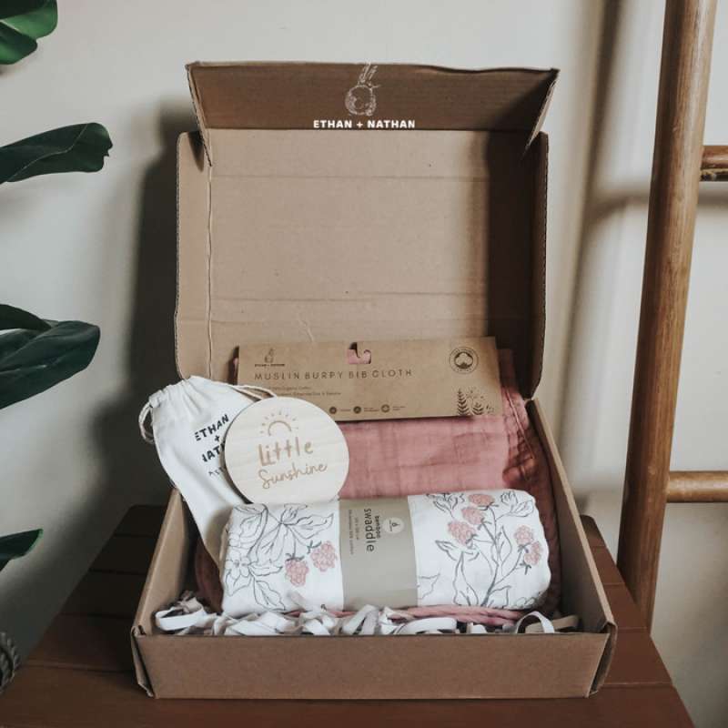 Ethan Nathan Swaddle Bib Gift Set Gift Set 1
