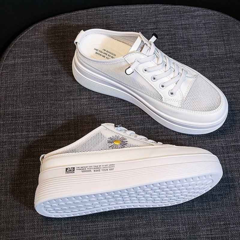 Sepatu sandal sneakers sale