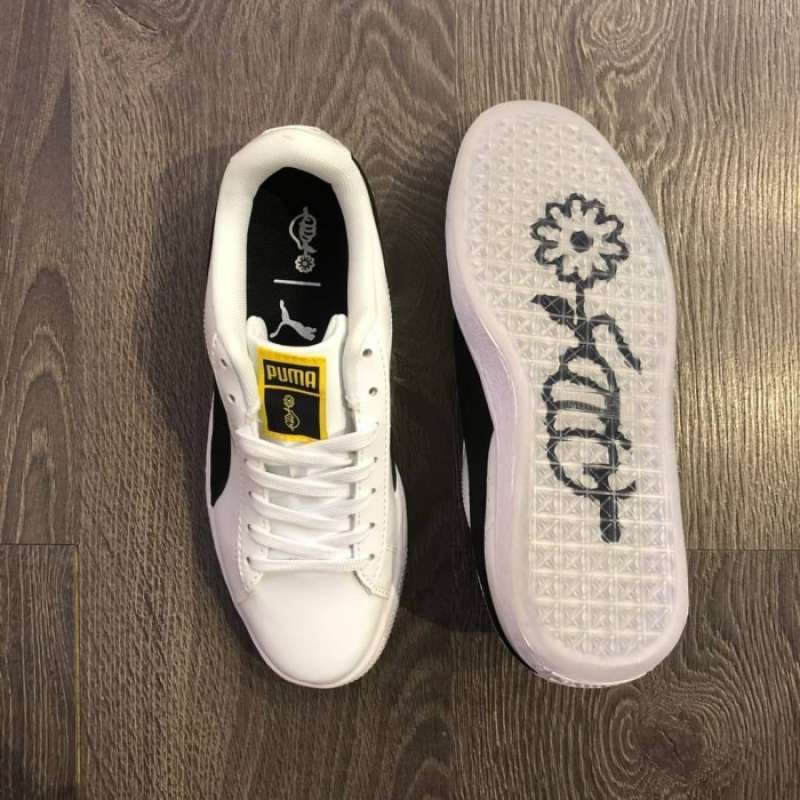 Harga sepatu online puma x bts