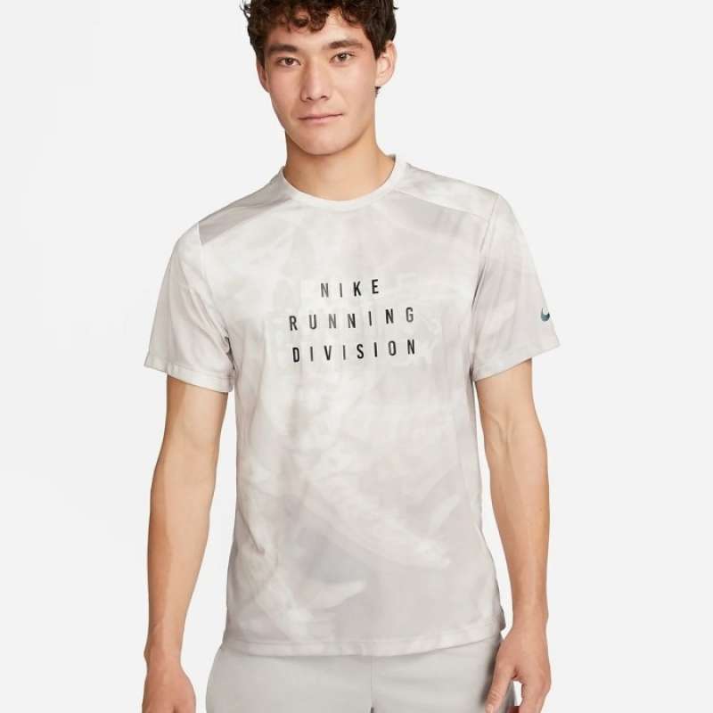 FB6880 012 Mens Nike Dri Fit Run Division Rise 365 Running Tee