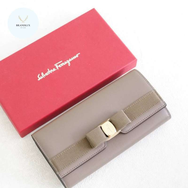 Dompet salvatore ferragamo original store
