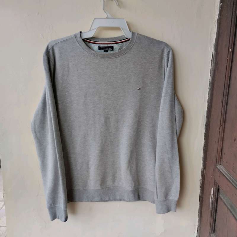 Harga crewneck 2025 tommy hilfiger original