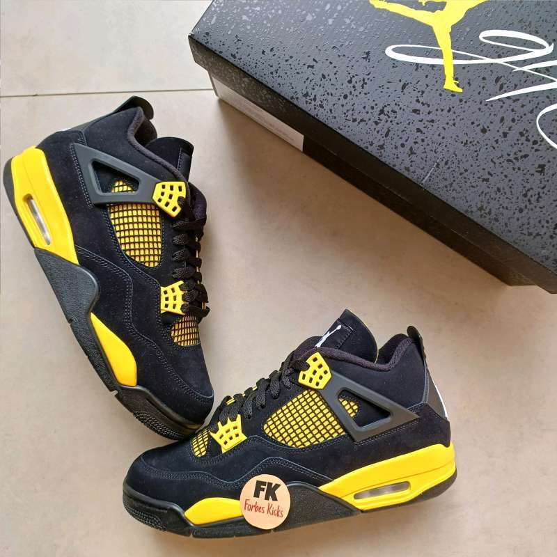 Jual Air Jordan Retro Thunder (2023) || Gold Yellow Black Di
