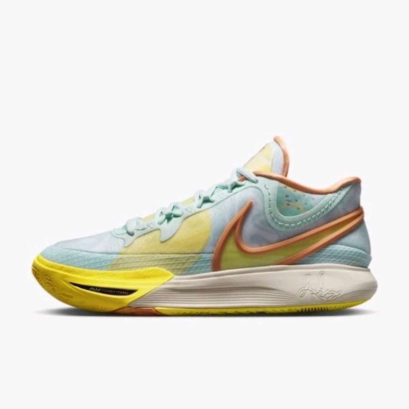 Sepatu basket nike kyrie store