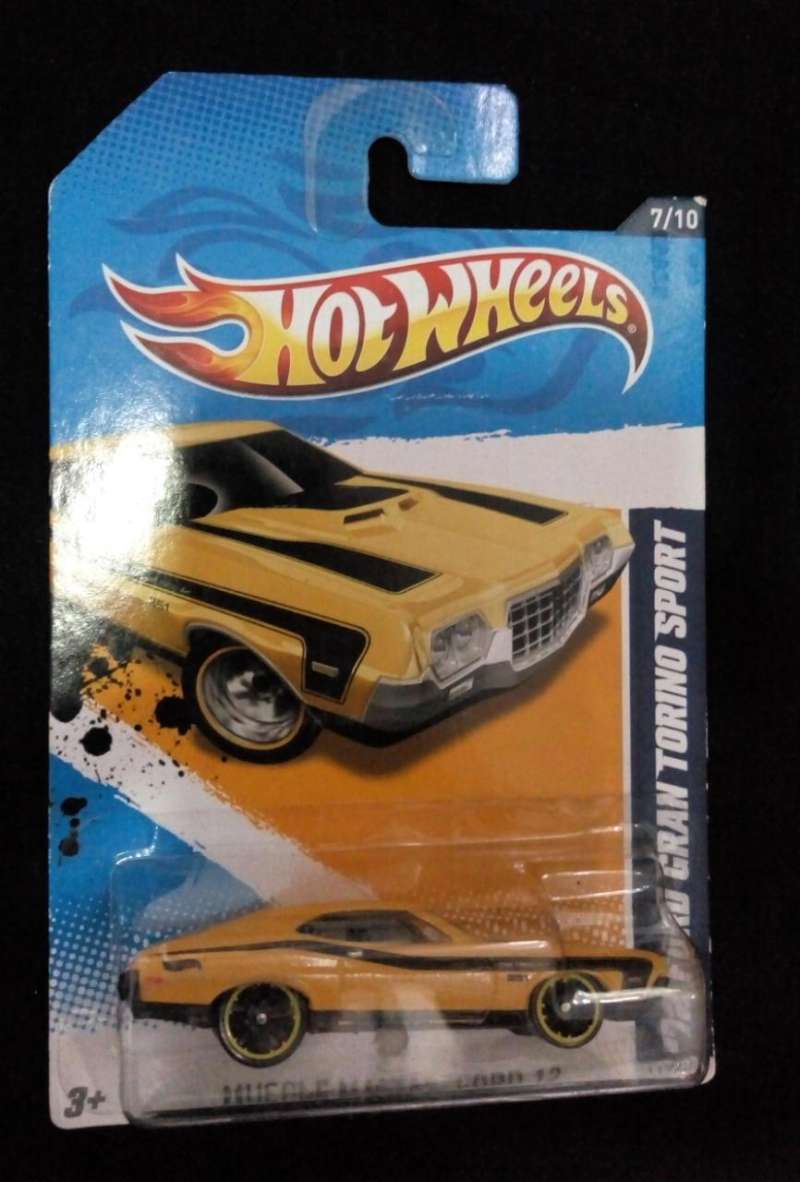 Hot wheels muscle mania ford 12 on sale
