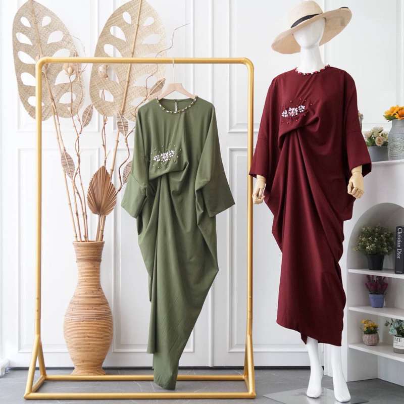 Model Kaftan Terbaru KAFTAN JENNIE BAJU MUSLIM WANITA Outfit Kondangan Muslim Model Kaftan Terbaru Kaftan Maxmara Payet Mutiara Outfit Pesta