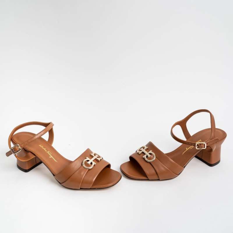 Jual Sandal Ferragamo Model Premium Terbaru Harga Murah November 2024