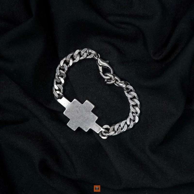 Marcelo burlon bracelet store