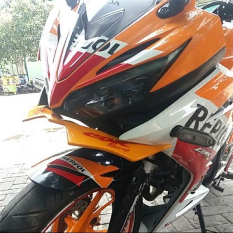 Honda on sale cb150r repsol
