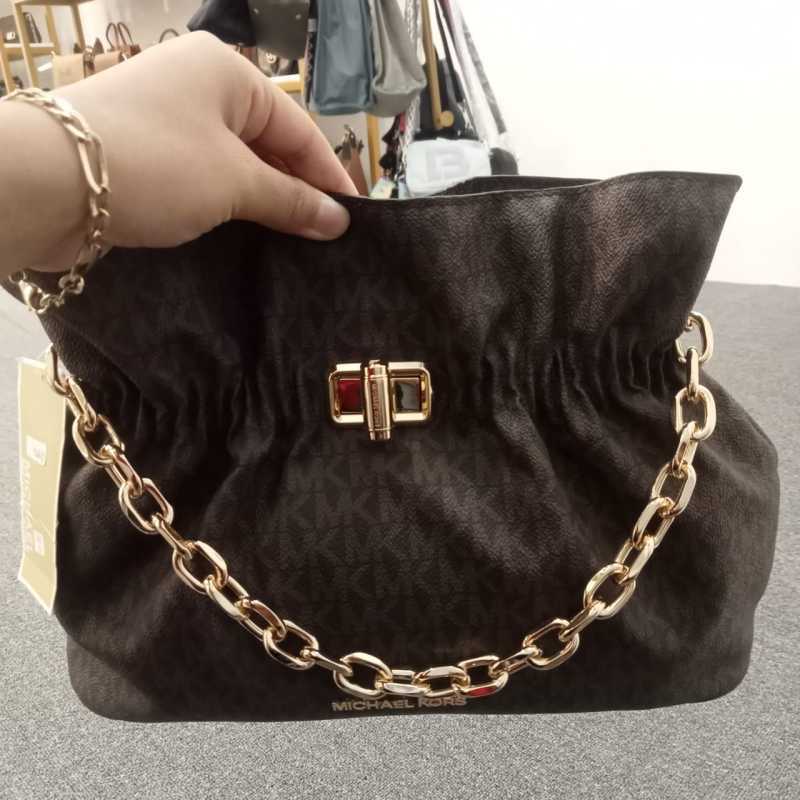 Michael kors 2024 giftables
