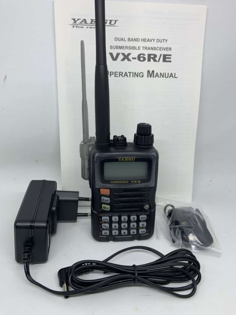 YAESU VX-6 144/430MHz 新品同様　オプション・予備部品付き YAESU VX-6 144/430MHz 新品同様 オプション・予備部品付き 【公式通販】