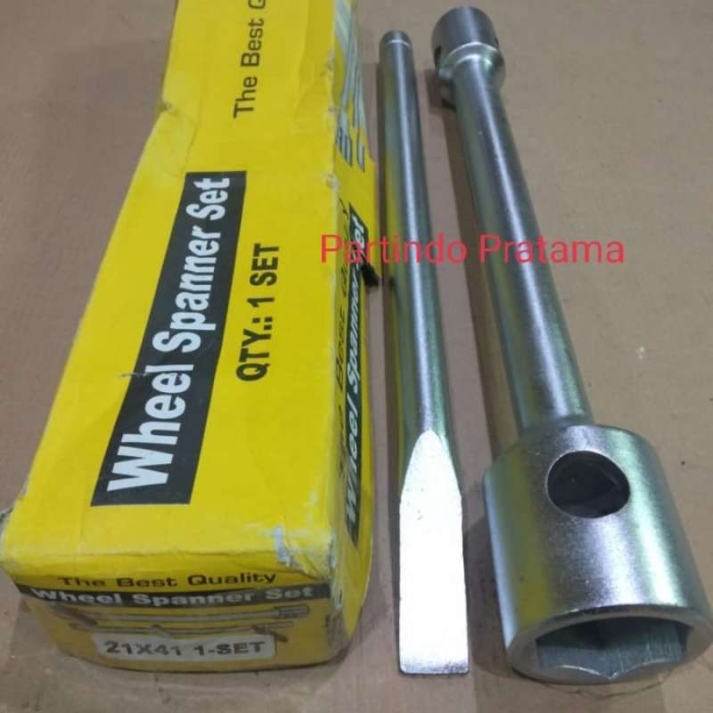 Wheel shop spanner set