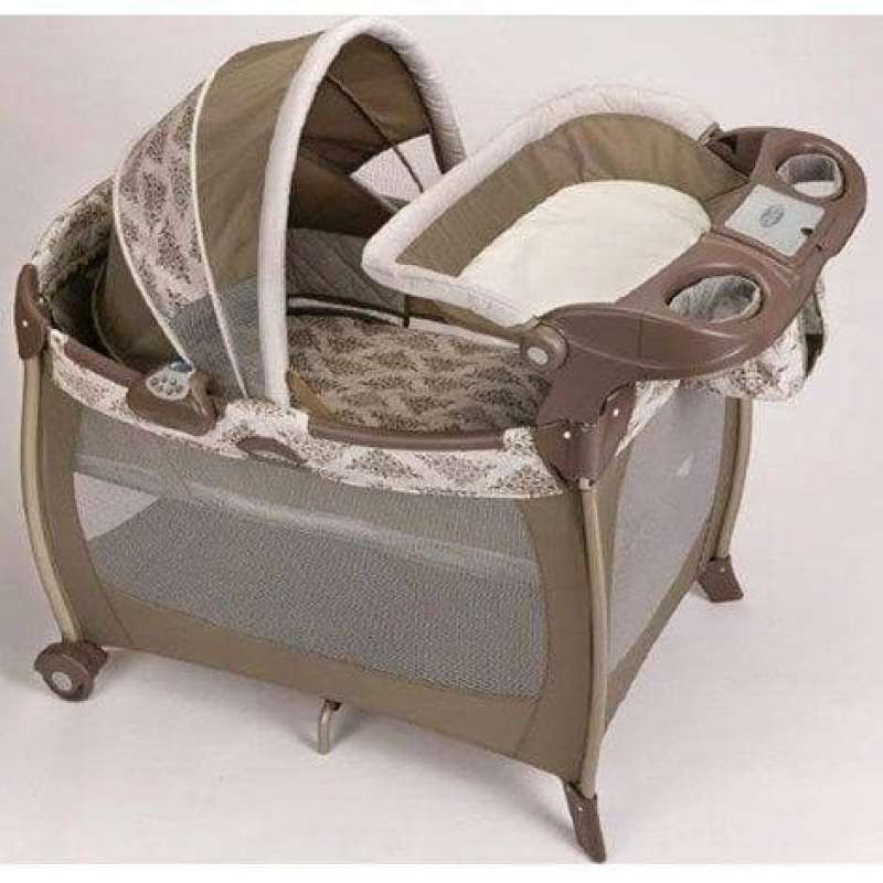 Graco pack and discount play silhouette