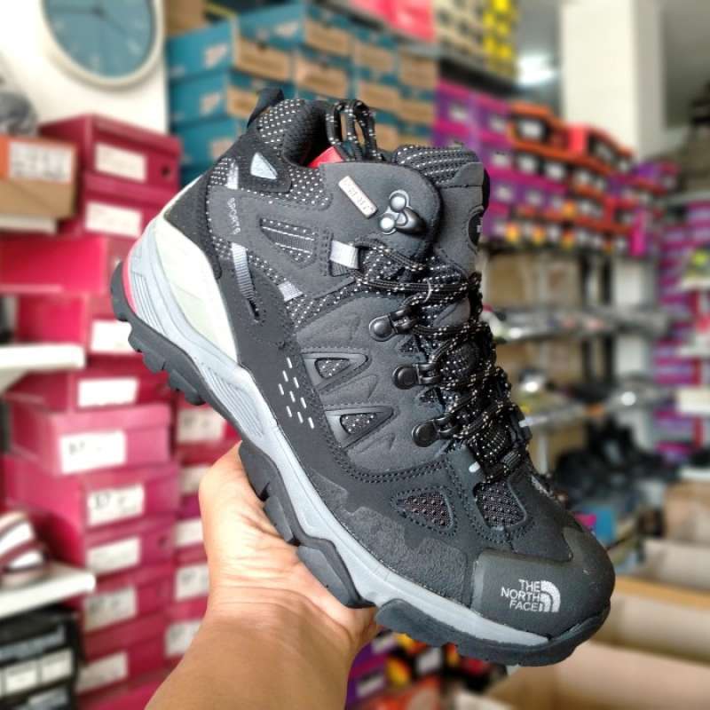 Sepatu running 2025 the north face