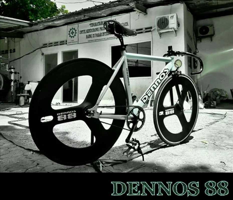 Dennos fixie best sale