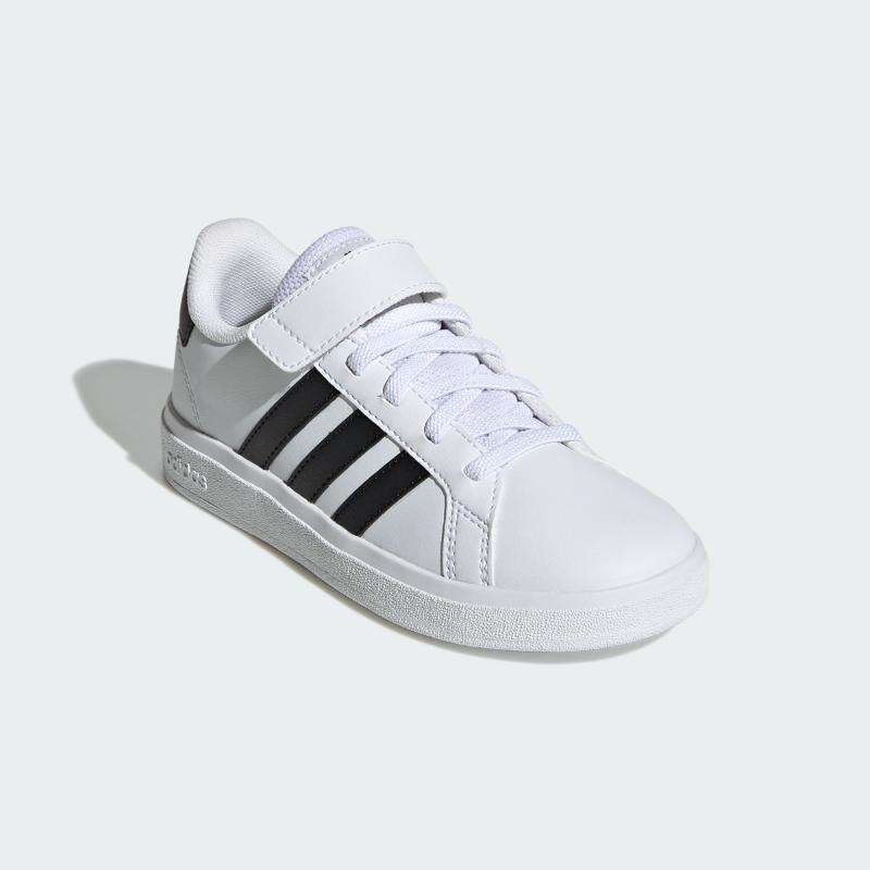 Foto koleksi sepatu adidas online