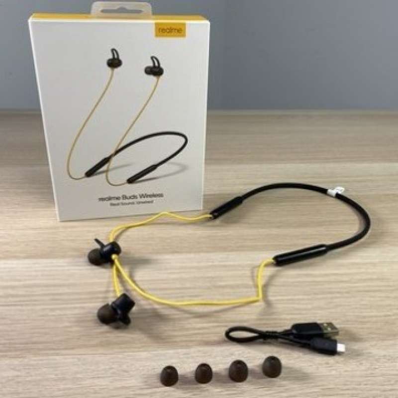 Realme buds hotsell rma 215