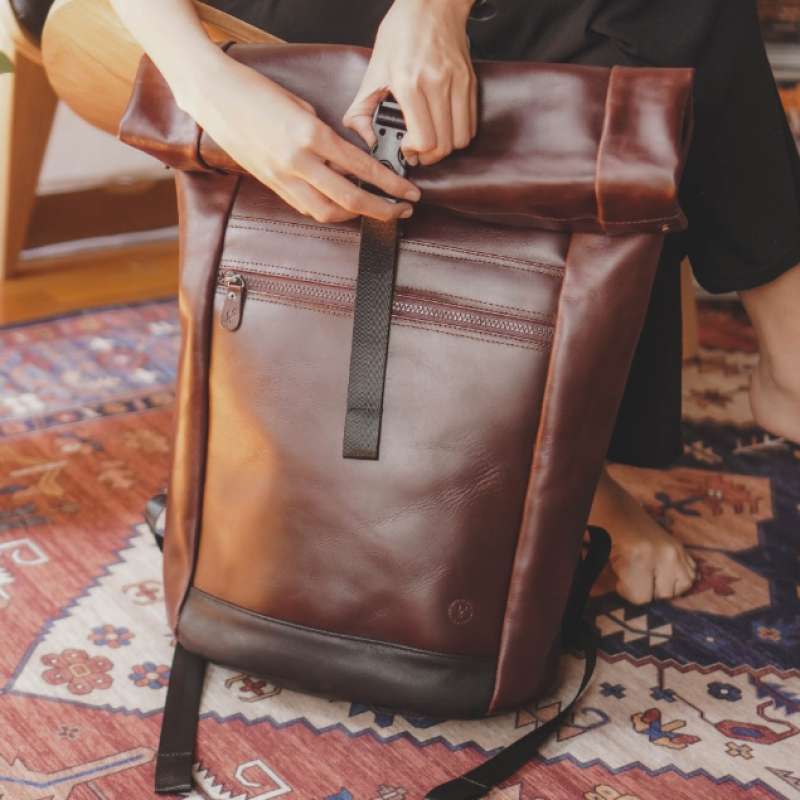 Genuine leather tas store