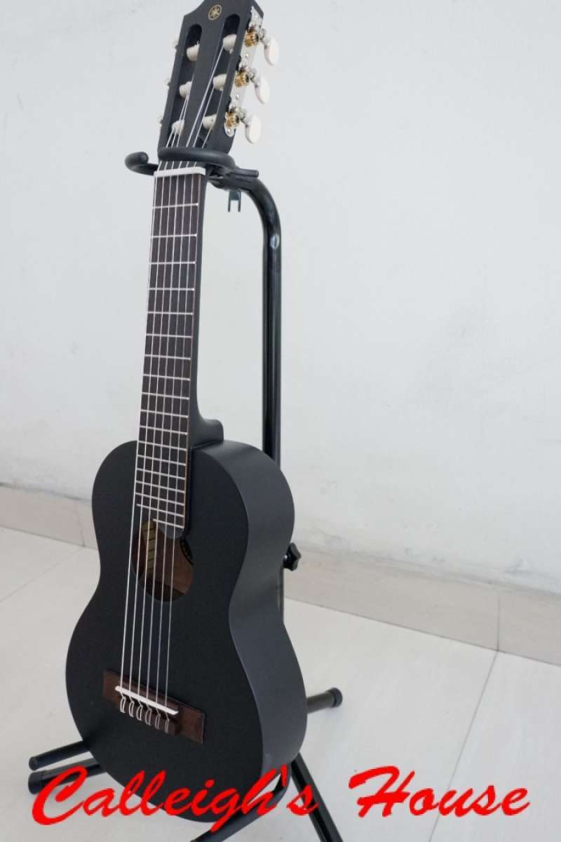 Gitar hotsell ukulele yamaha