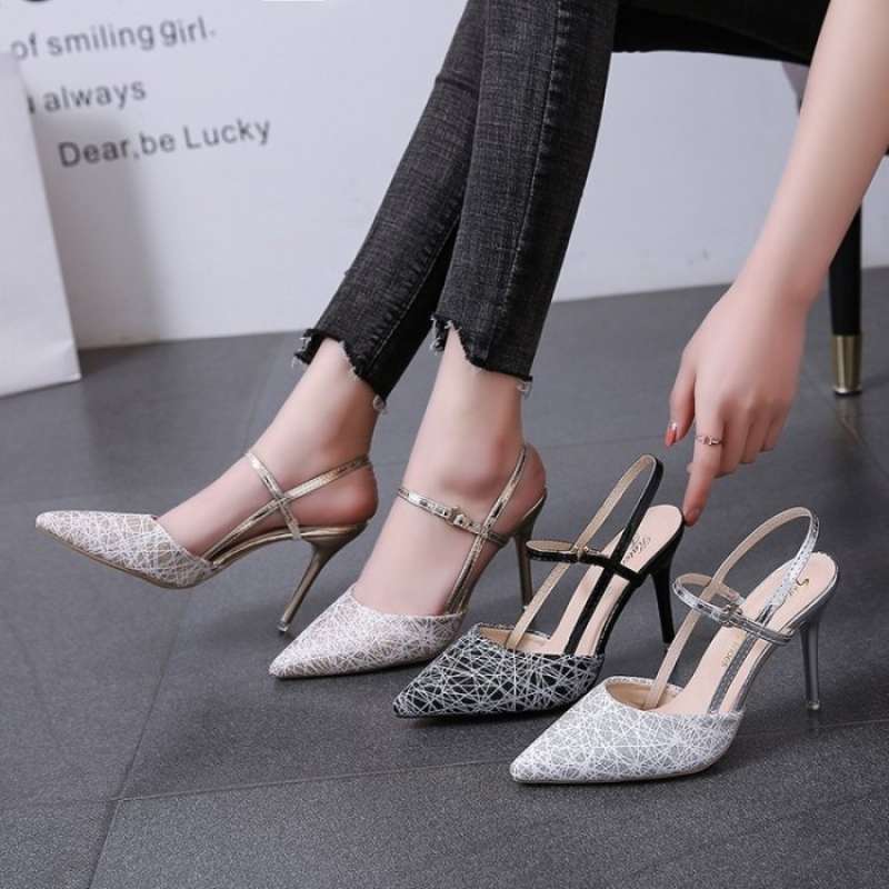Sepatu high heels cheap branded