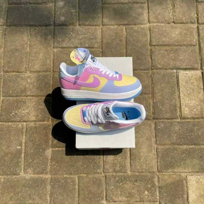 Promo Sneakers Anak Premium Nike Air Force 1 07 Lv8 Triple White